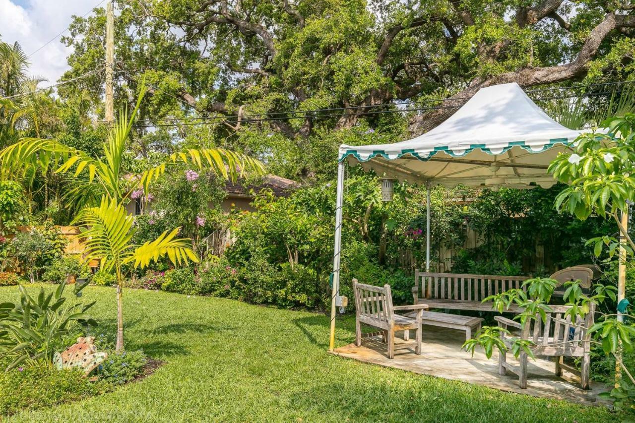 فيلا فورت لودرديلفي Floral Oasis المظهر الخارجي الصورة